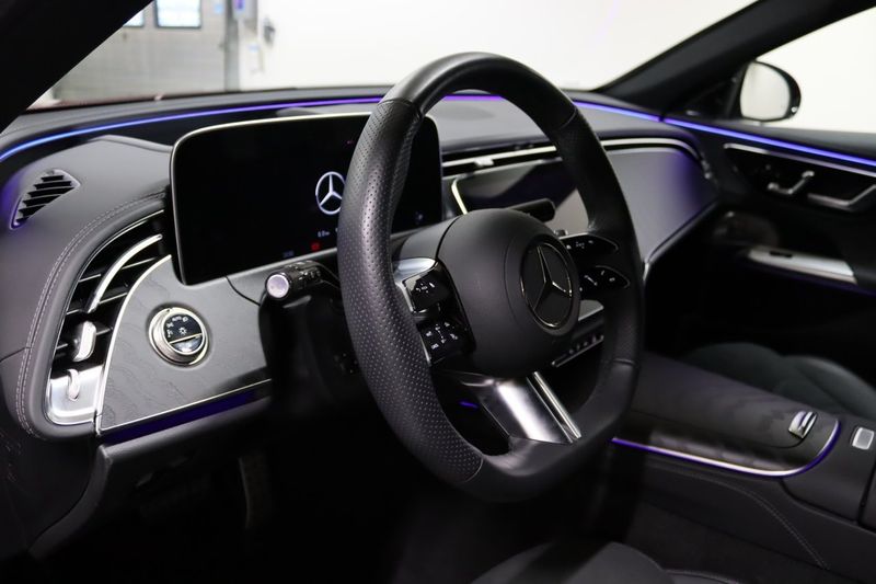 Mercedes E300 bild 22