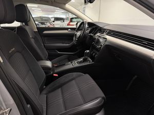 Volkswagen Passat bild 12