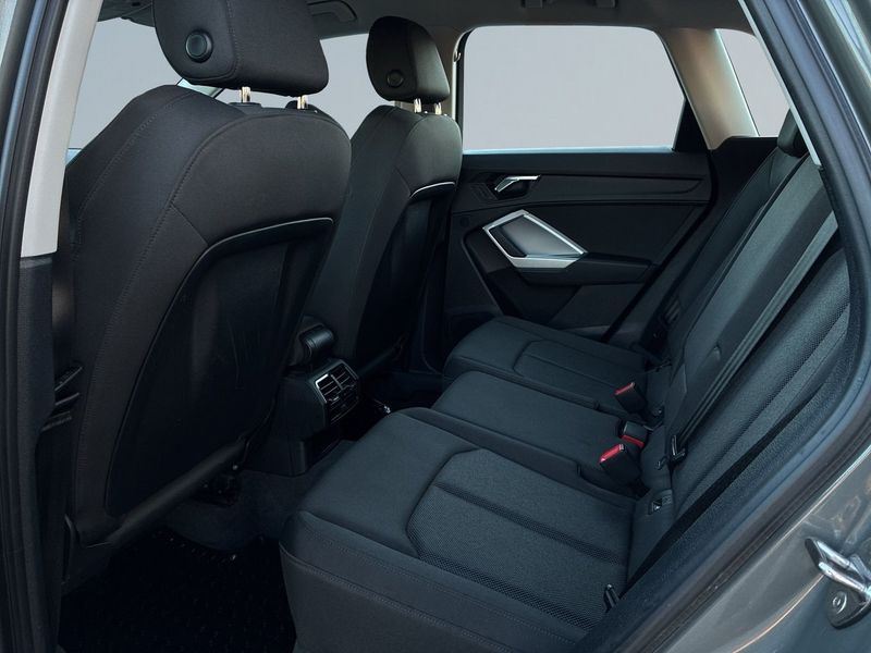 Audi Q3 bild 13