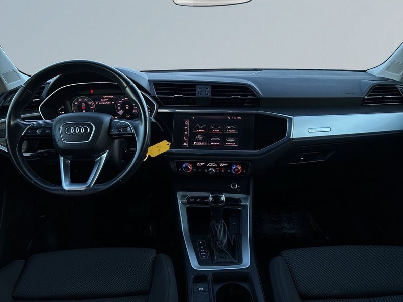 Audi Q3 bild 8