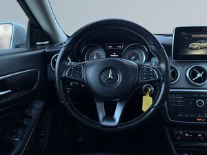 Mercedes CLA200 bild 9