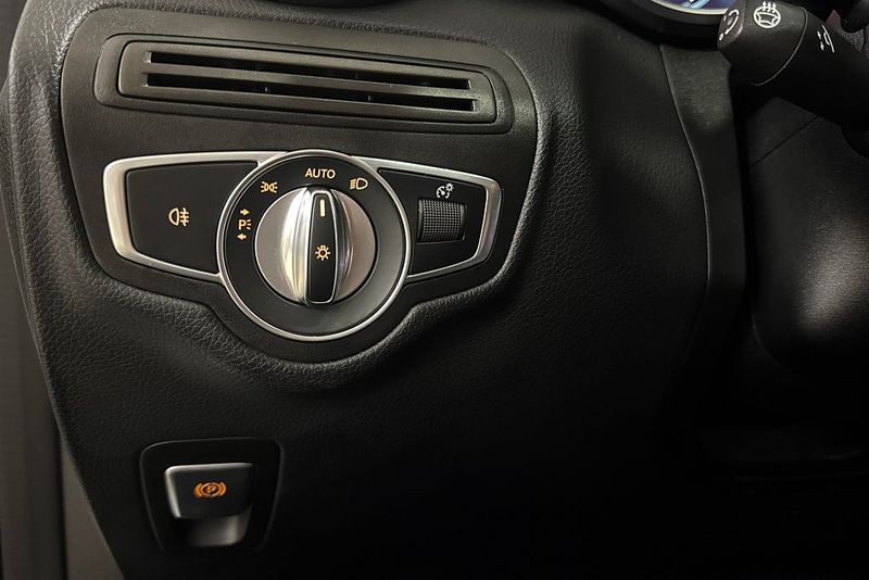 Mercedes GLC300 bild 11