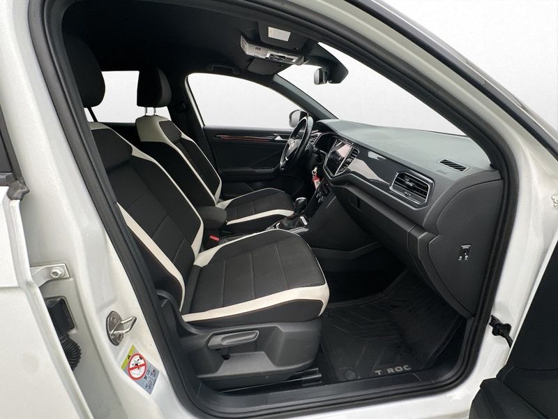 Volkswagen T-Roc bild 14