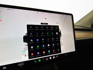 Tesla Model Y bild 25