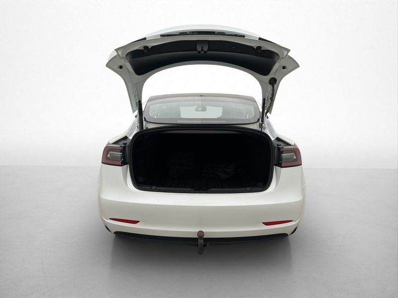 Tesla Model 3 bild 16
