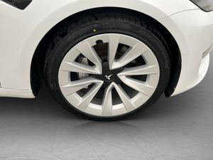Tesla Model 3 bild 11