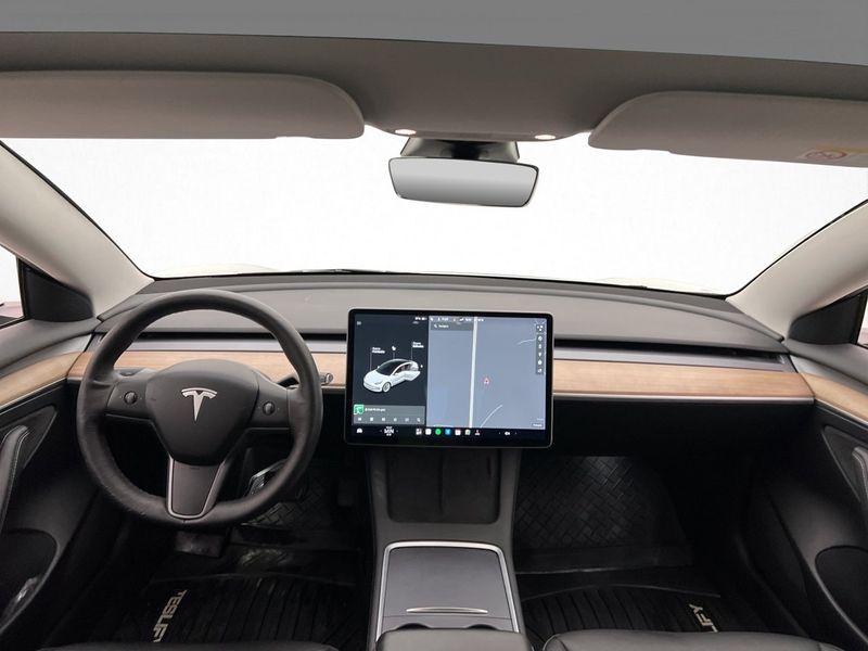 Tesla Model 3 bild 13