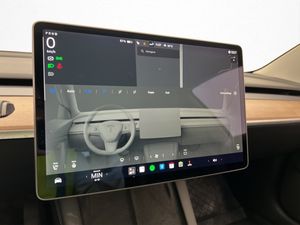 Tesla Model 3 bild 28