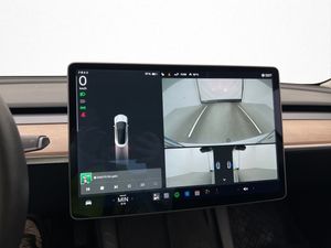 Tesla Model 3 bild 25