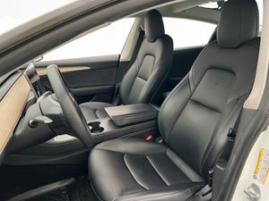 Tesla Model 3 bild 23