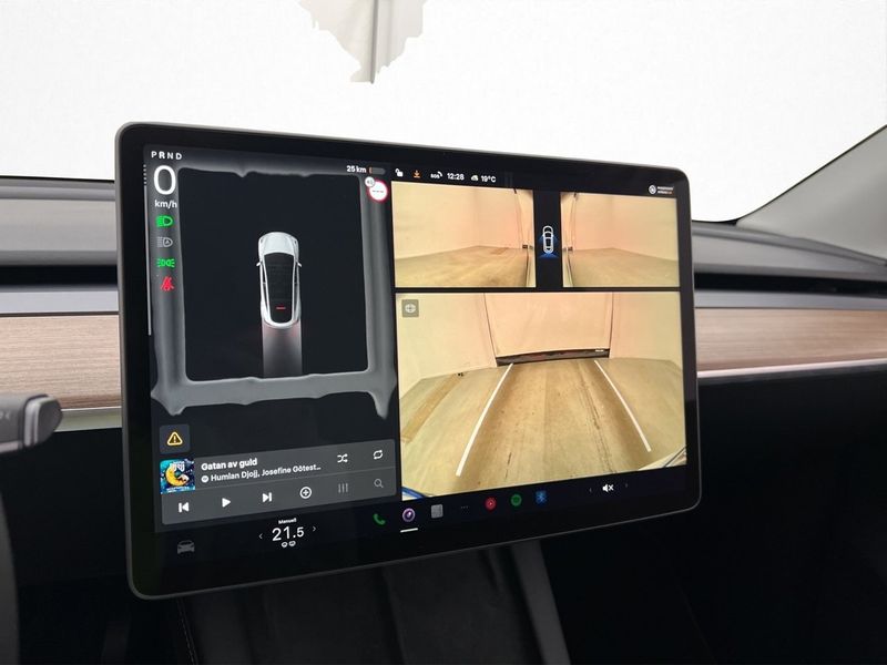 Tesla Model Y bild 22
