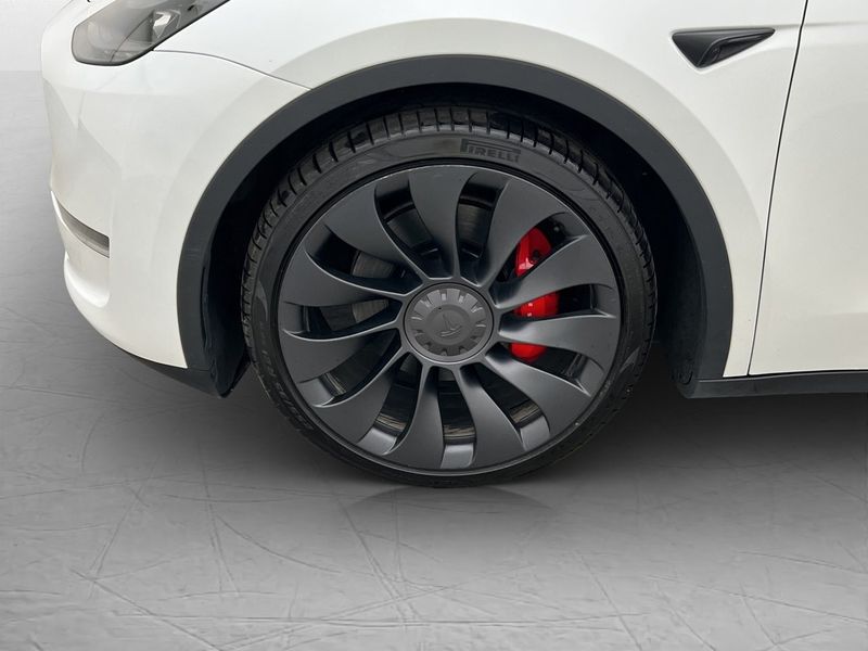 Tesla Model Y bild 11