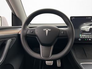 Tesla Model Y bild 21