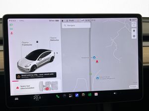 Tesla Model 3 bild 28