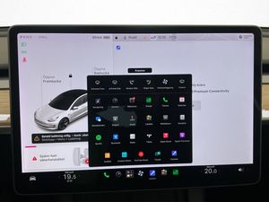 Tesla Model 3 bild 31