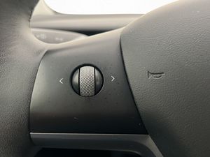 Tesla Model 3 bild 22