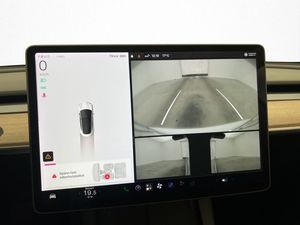 Tesla Model 3 bild 25
