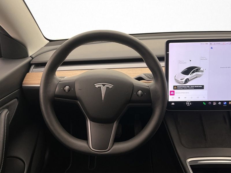 Tesla Model 3 bild 19