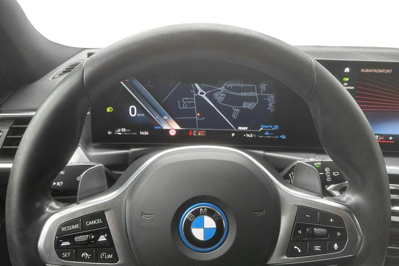 BMW 330 bild 10