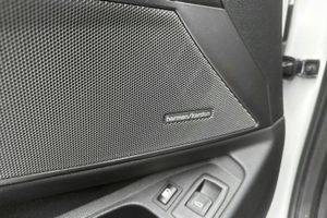 BMW 330 bild 14