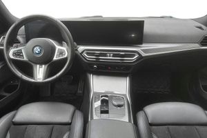 BMW 330 bild 6