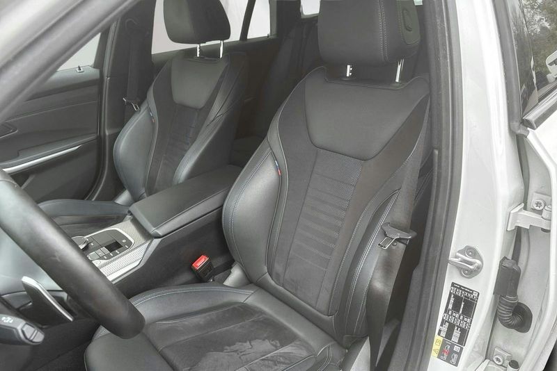 BMW 330 bild 15