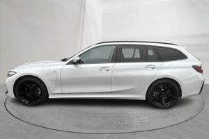 BMW 330 bild 2