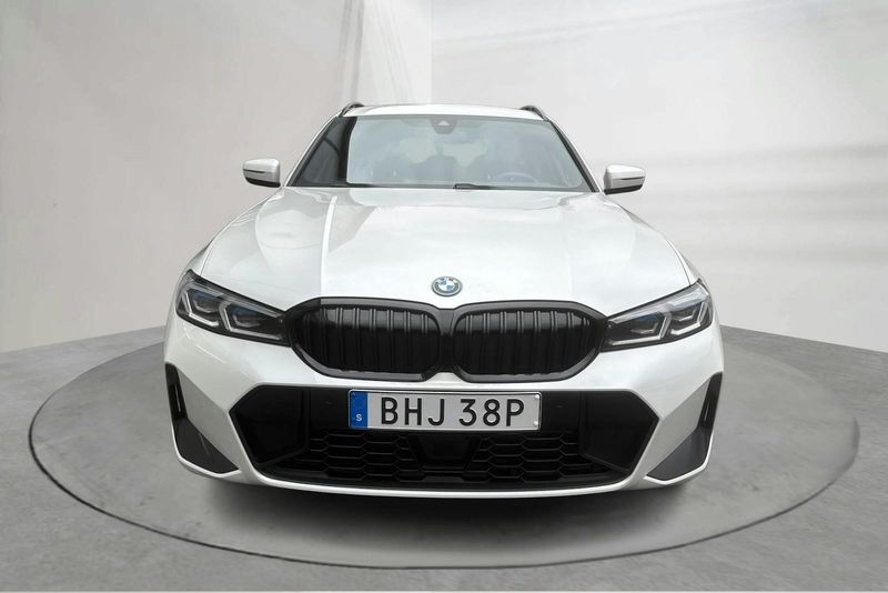 BMW 330 bild 4