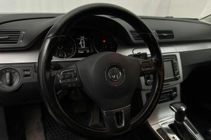 Volkswagen Passat bild 13