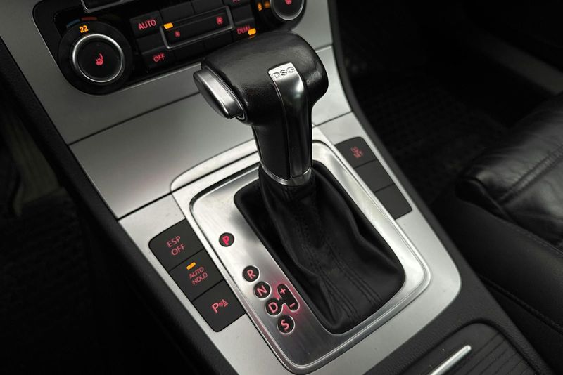 Volkswagen Passat bild 12