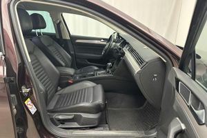 Volkswagen Passat bild 7