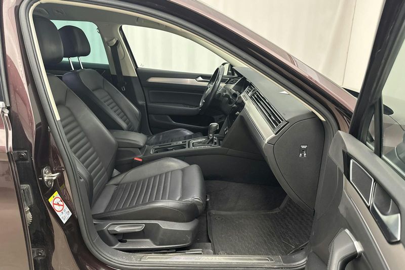 Volkswagen Passat bild 7