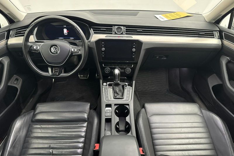 Volkswagen Passat bild 6