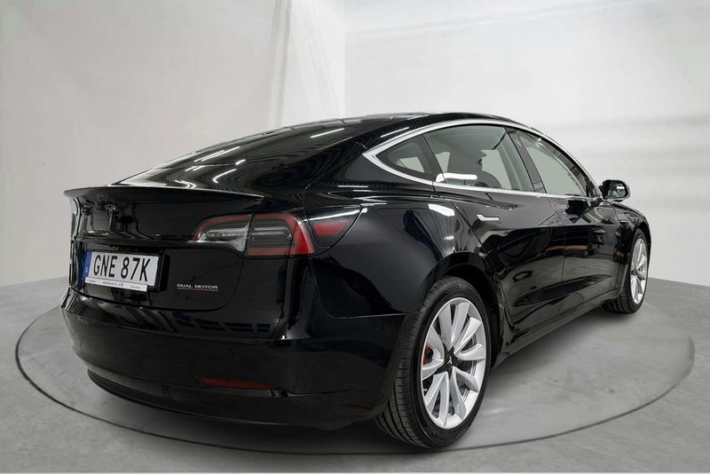 Tesla Model 3 bild 3