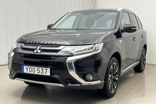 Mitsubishi Outlander 2.0 Plug-in Hybrid 4WD (203hk) - 2017
