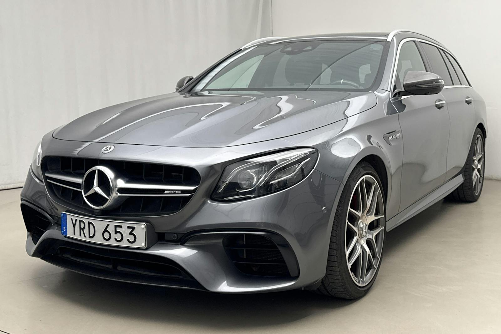 Mercedes E63 AMG