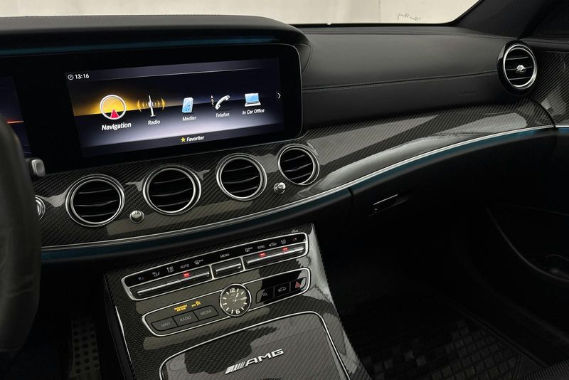 Mercedes E63 AMG bild 14