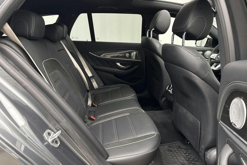 Mercedes E63 AMG bild 8