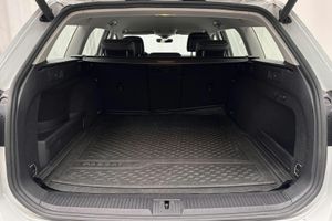 Volkswagen Passat bild 9