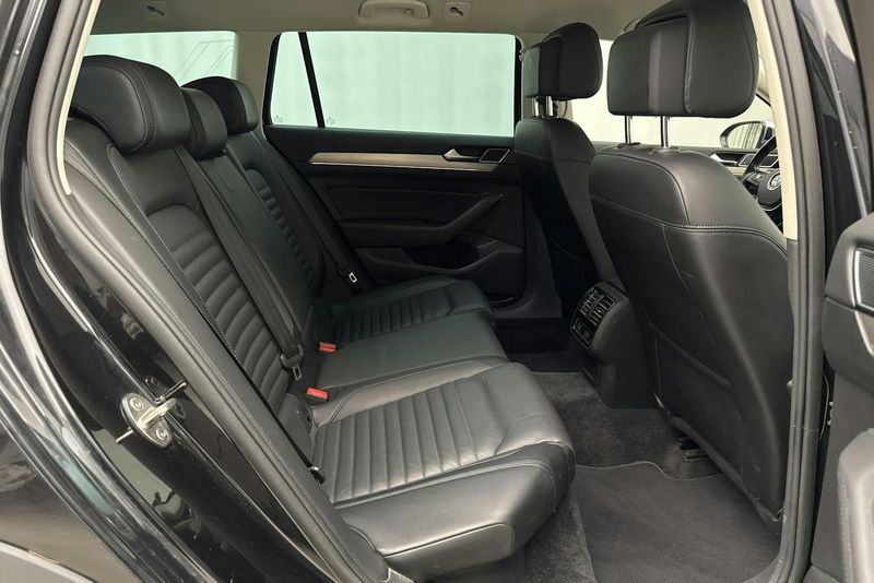Volkswagen Passat bild 8