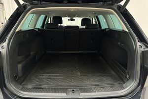Volkswagen Passat bild 9
