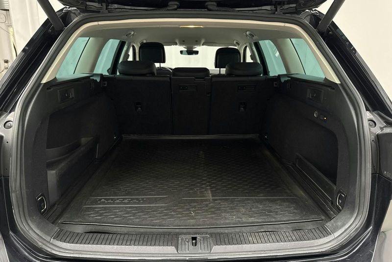 Volkswagen Passat bild 9