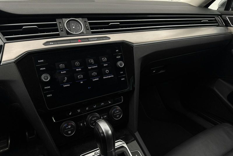 Volkswagen Passat bild 11