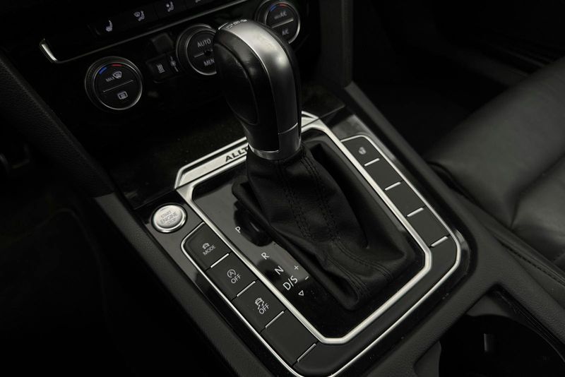 Volkswagen Passat bild 12