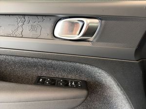 Volvo EX40 bild 9