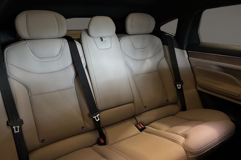 Volvo ES90 bild 12