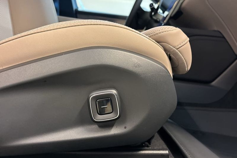 Volvo ES90 bild 38