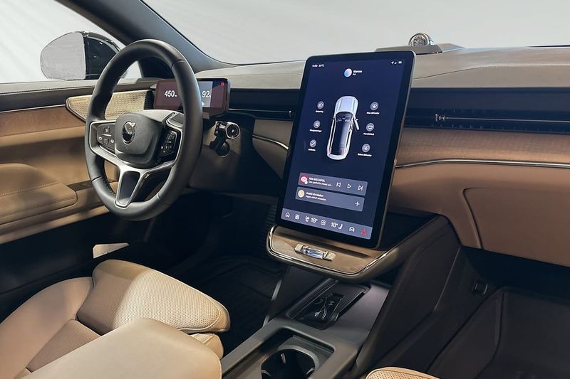 Volvo ES90 bild 11