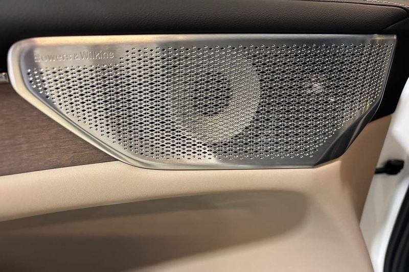 Volvo ES90 bild 24