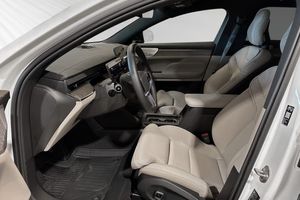 Volvo ES90 bild 8